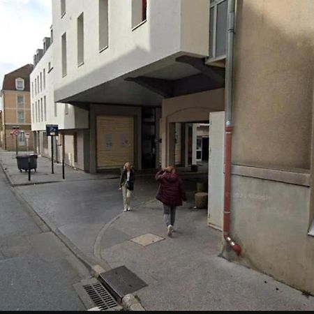 Le Saint B Au Pied De La Cathedrale Saint Benigne Dijon Exterior foto
